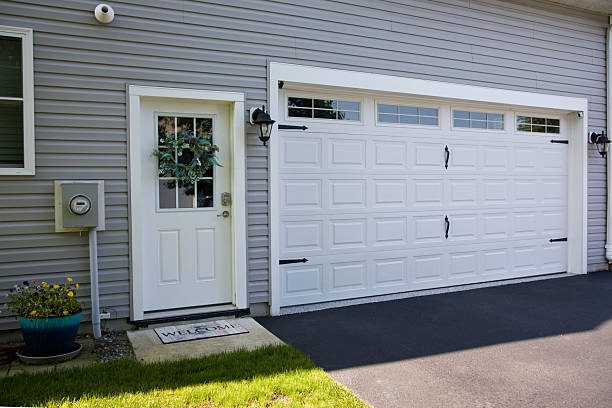 24/7 Emergency Garage Door Panel Replacement experts in Farmington, UT